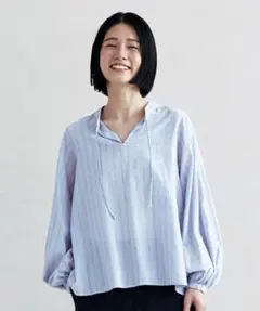 サニークラウズ　そよ吹くストライプのスキッパーブラウスのサムネイル