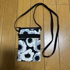NaRaYa ブラック スマホショルダーバッグ　花柄　ナラヤ
