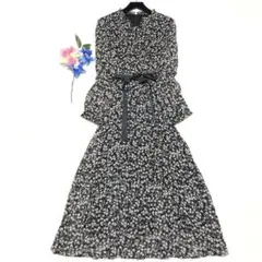 未使用級　現行モデル✨　ローラアシュレイ　ロングワンピース　花柄　ビンテージ風✨