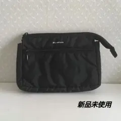 shu uemura 化粧ポーチ 黒 仕切りあり ミニポーチ付き メイクポーチ