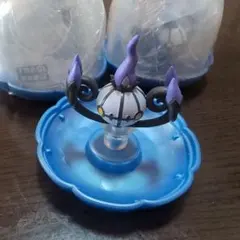 ポケモンシャンデラ フィギュア カプセルトイ2つ