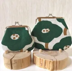 がま口ポーチ・大小セット★北欧調 生成り×グリーンのお花