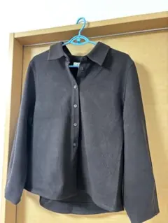 COS リブニットシャツ ダークブラウン Sのサムネイル