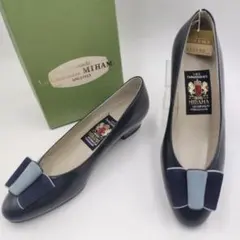 未使用.タグ付.箱付✨️ミハマMIHAMA リボン レザーパンプス紺23.0cmのサムネイル