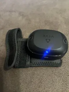 VIVE ultimate Tracker ストラップ付き