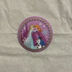 ディズニー刺繍缶バッジ2　アナ雪　モンスターズインク　バンビ　3点セット