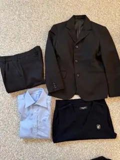 フォーマルセット（黒スーツ・水色シャツ）130A