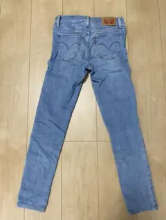 Levi's 311 Shaping Skinny デニム 24