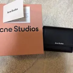 Acne Studios 三つ折り財布 ブラック