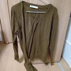 ZARA オリーブグリーン Vネック 長袖ニット
