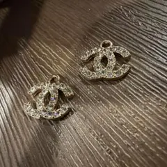 CHANEL ロゴチャーム　2セット　ゴールド、シルバー　2種類　100円引