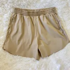 【未使用】UNIQLOベージュ ウルトラストレッチアクティブパンツ スポーツ