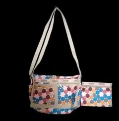 ポーチ付きLeSportsacショルダーバッグ