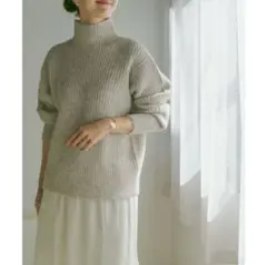 ハイネック リブ