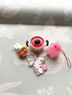 ガチャガチャ　ミッフィー　レトロ鍋　風鈴　めじるしアクセサリー　4個セット