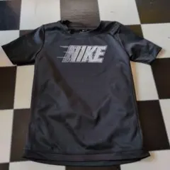 NIKE ドライフィット ブラック Tシャツ