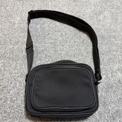 ZARA ブラック ショルダーバッグのサムネイル