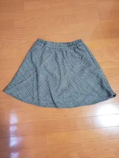 大大大限界大幅値下げ earth music&ecology チェックスカート