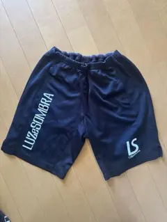 Luz e Sombra 黒 ハーフパンツ 150cm