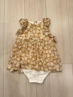 【petit main】花柄ロンパース 80cm ベージュ