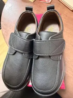 キッズ 黒いフォーマルシューズ 20センチ
