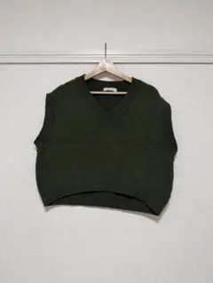 KALENO オリーブグリーン ニットベスト 53cm