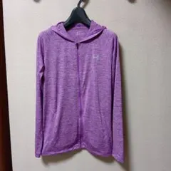 【美品】アンダーアーマー　紫 パープル　フード付き ジップアップウェア