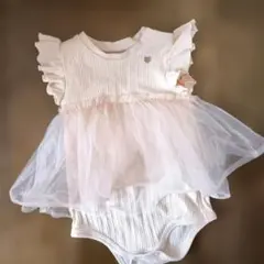 ホワイトロンパース フリル付き　ベビーピングカラー