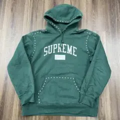 supreme18awスタッズパーカーミディアム。 - メルカリ