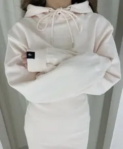 LE SSERAFIM×épine hoodie onepieceのサムネイル