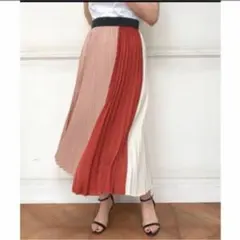 ラウンジドレス　プリーツスカート ブロックカラー　サテン　切替　ベージュ白赤