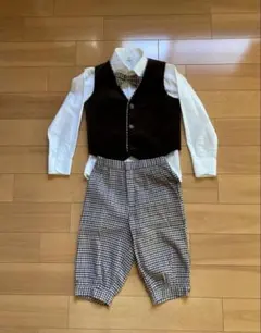 フォーマルスーツ　タキシード　キッズ　男の子　サイズ120