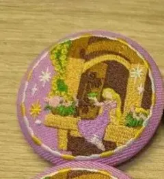 ディズニー刺繍缶バッジ