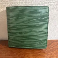 セント様専用ルイヴィトン エピ 二つ折り財布 グリーン メンズのサムネイル