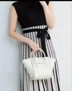 マーキュリーデュオ　ノースリーブロングワンピース 黒とストライプ