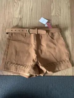 新品 SPIGA ベルト付き ショートパンツ