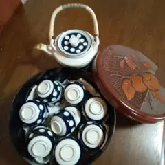 レトロ水玉模様の湯呑み16と急須のセット