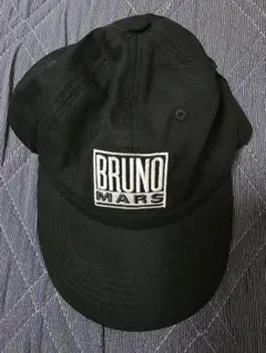 送料込BRUNO MARS 黒キャップ