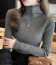 タートルネックリブニットトップス