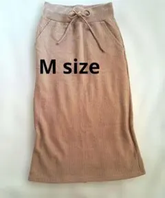 リブタイトスカート ベージュ　 ポケット　スリットあり