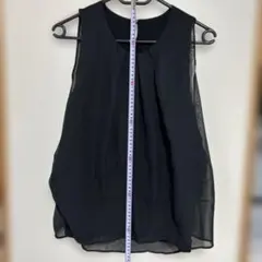 黒のノースリーブトップス　INGNI