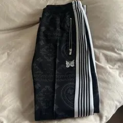 needles トラックパンツ