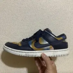 NIKE スニーカー　DUNK LOW Graffiti Navy/Yellow