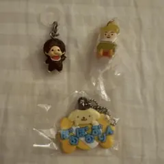 モンチッチ　オスワル王子めじるしアクセサリー　ポムポムプリンネームプレート