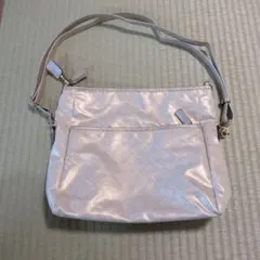 PELLE BORSA未使用品 ホワイト ショルダーバッグ