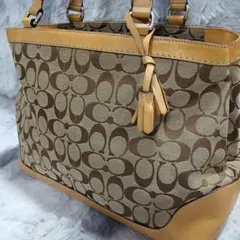 【美品】COACHコーチ　トートバック　シグネチャーキャンバス7052