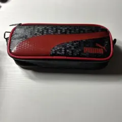 PUMA 筆箱 ペンケース ブラック レッド ハニカム柄のサムネイル