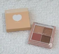 peachCフォーリングインアイシャドウパレット