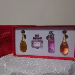 2026年最新】DIORミニ香水セットの人気アイテム - メルカリ