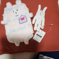 クマ型ポーチとウサギのマスコット２点セット